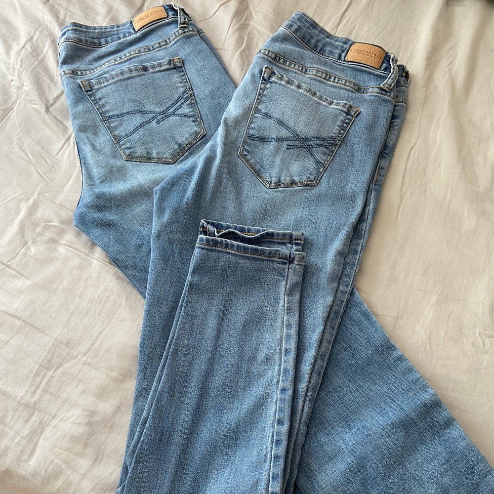 2 pair Aeropostal jeggings